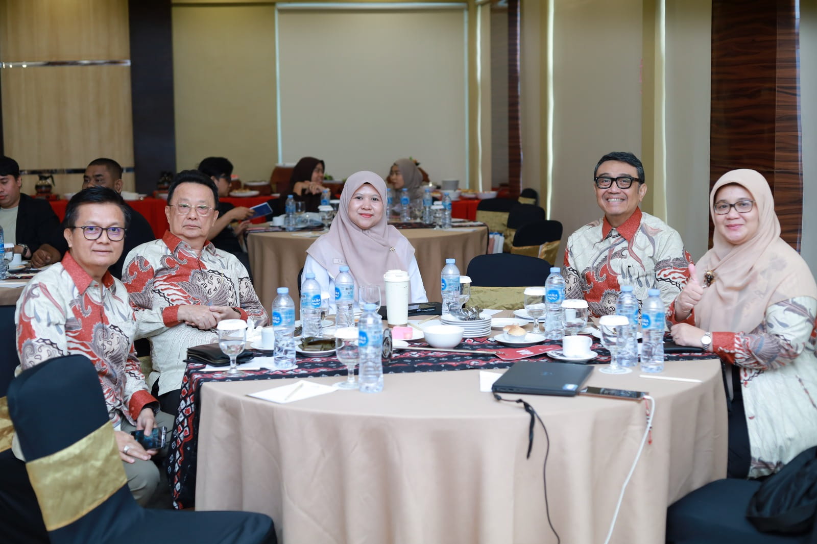 Leny Syanjaya pada acara Pengukuhan PERKOSMI KALSEL 2026